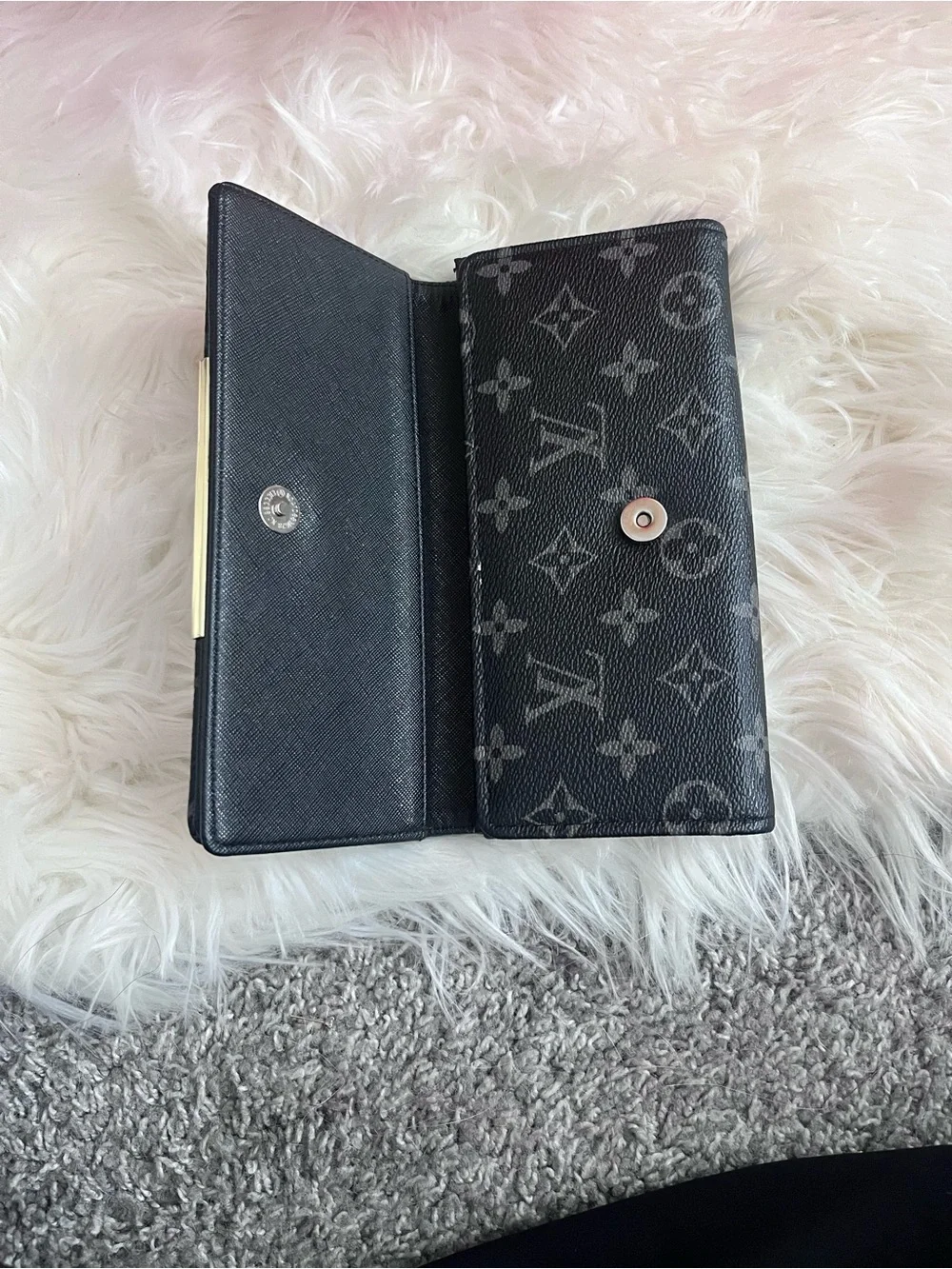 Louis Vuitton Black Monogram Eclipse Fold Wallet with Gold Hardware - Picture 2 of 4